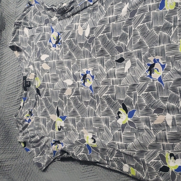 Top - Picture 6 of 9